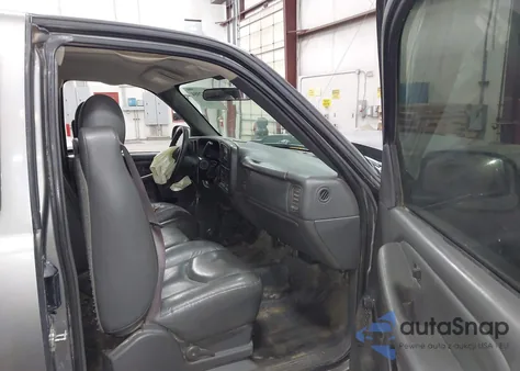 2006 Chevrolet Silverado 2500Hd Work Truck from USA, damaged, VIN 1GCHK29UX6E263400